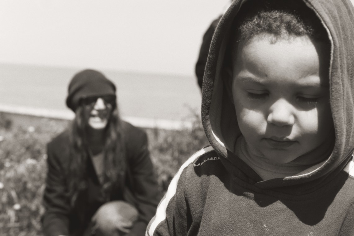 three-stones-for-jean-genet_patti-smith_film-by-frieder-schlaich_presse-5_copyright-filmgalerie-451_30