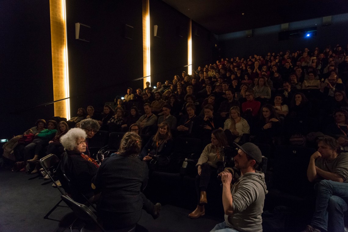 140217_hv__0062-shorts-iii-sarah-maldoror-annouchka-deandrade-maike-mia-hohne